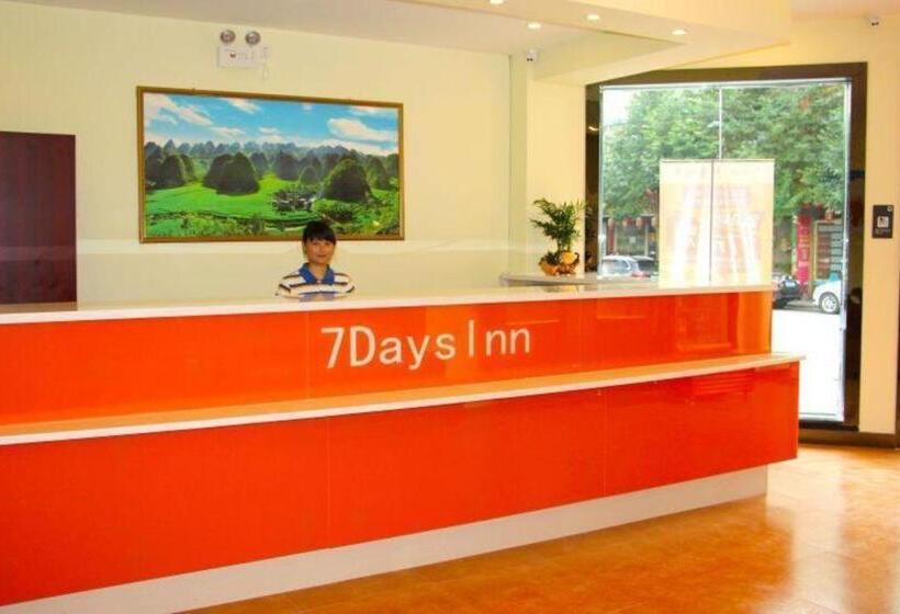 호텔 7 Days Inn Xingyi Wanfenglin Xiawutun
