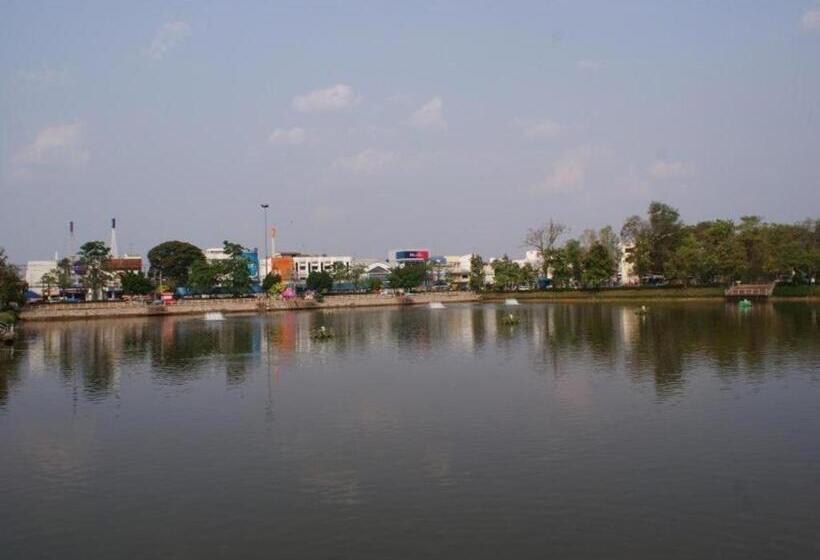 בית מלון כפרי Crystal Place Buayai