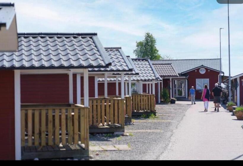 هتل Femöre Marina Ab