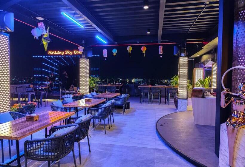 هتل Holiday Pier