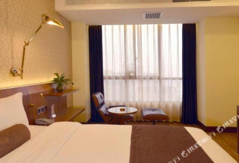 هتل James Joyce Coffetel Xishuangbanna Poshui Square Manjinglan Ancient City