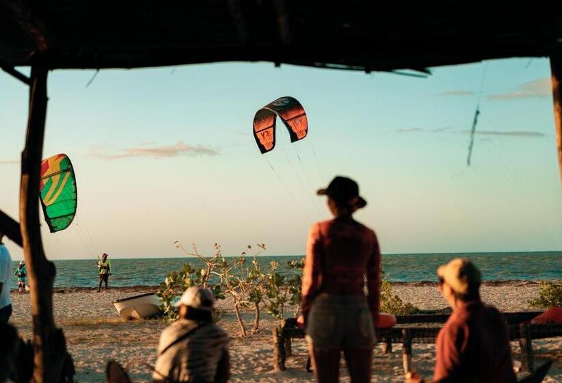 هتل Watu Kite House