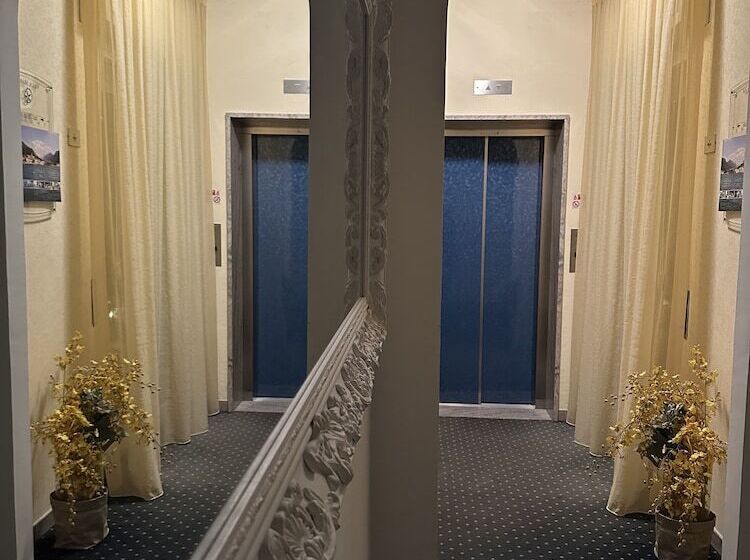 هتل Bike Garnì Villa Maria Torbole