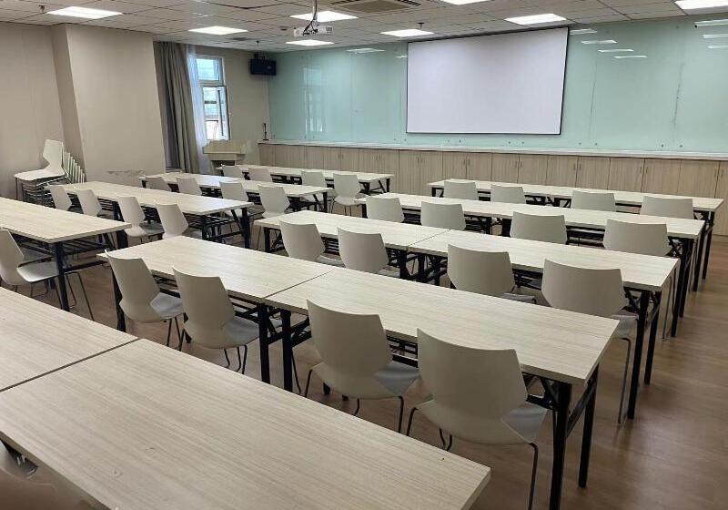 هتل Hanting  Shangrao Centre Square Zhongshan Road