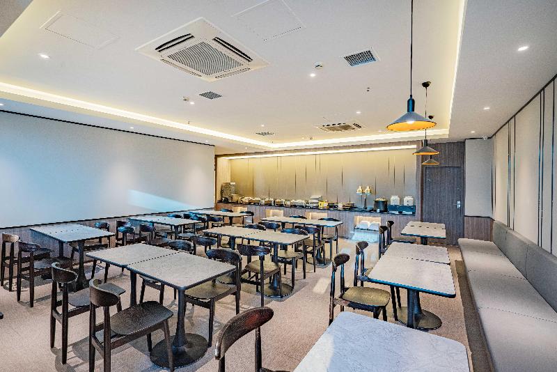 هتل Hanting  Shangrao Centre Square Zhongshan Road