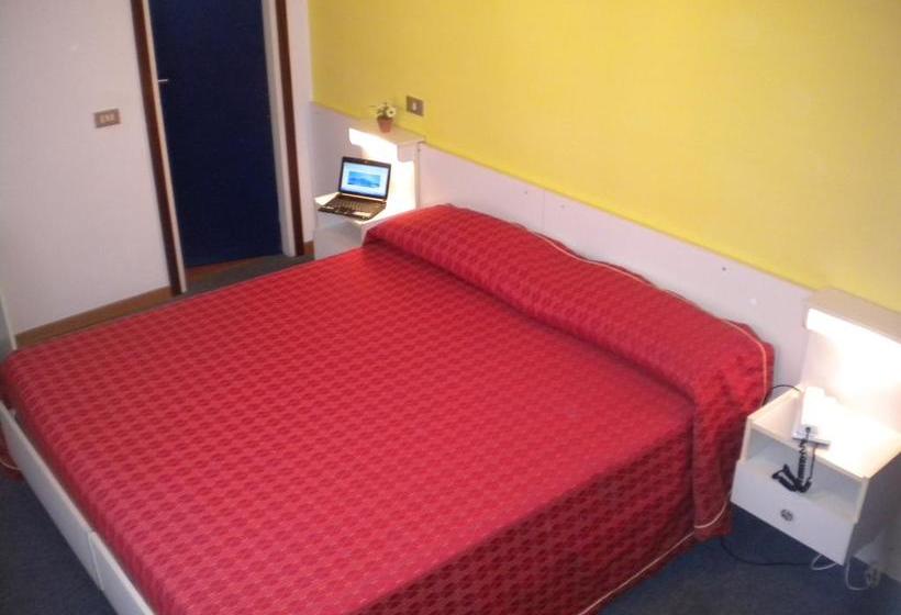 בית מלון כפרי Miramonti