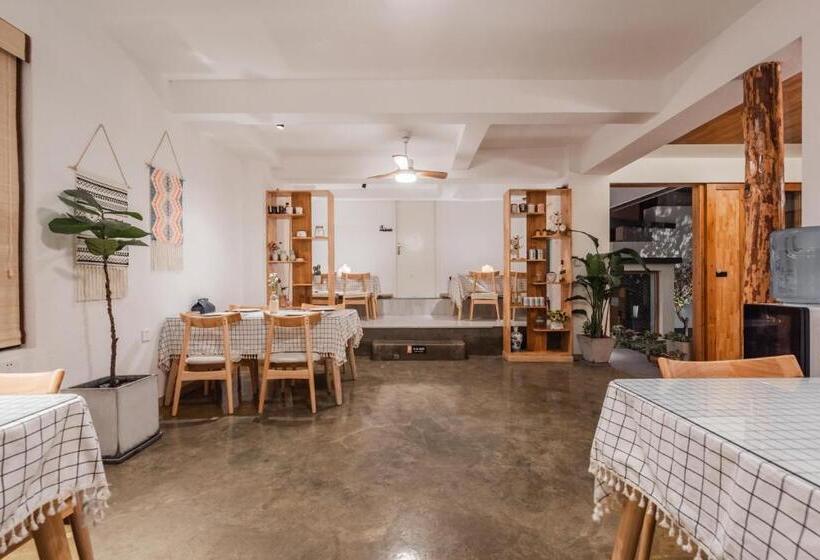 هتل Shang Shan Ruo Shui 大理上山若水客栈