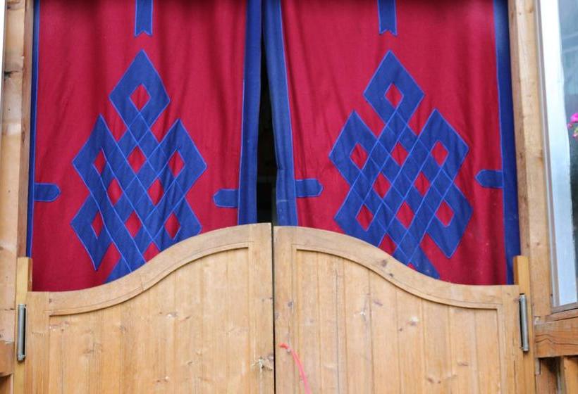 هاستل Shangajoy Seasons Inn