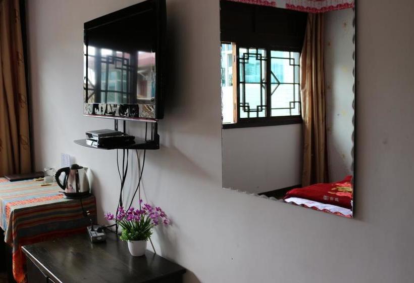 هاستل Shangajoy Seasons Inn