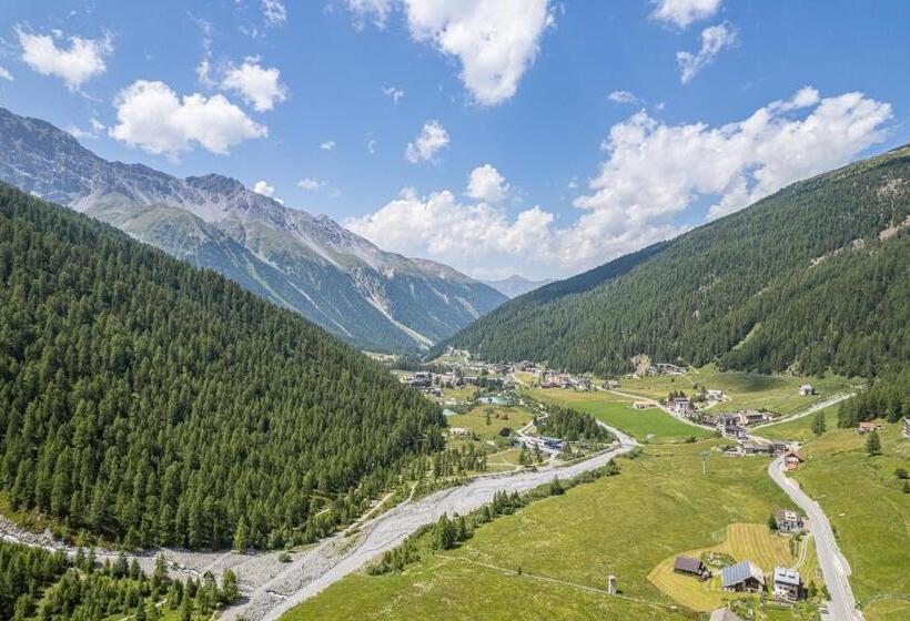 Отель Cevedale