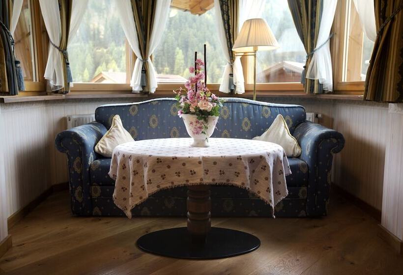 هتل Garni Concordia   Dolomites Home
