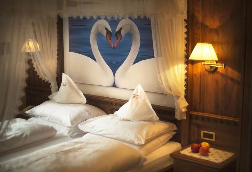 هتل Garni Concordia   Dolomites Home