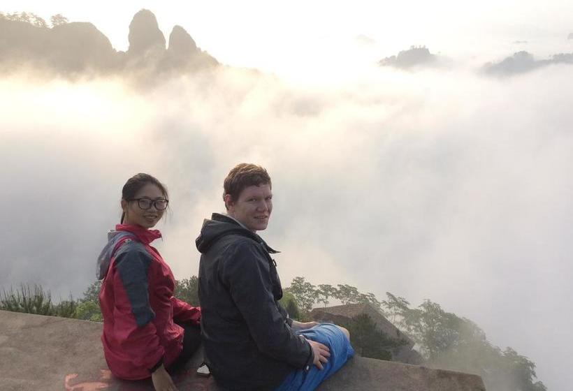 Wuyi Mountain Da Wang Peak Youth Hostel