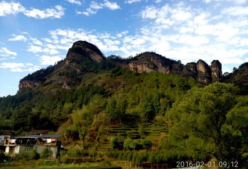 Wuyi Mountain Da Wang Peak Youth Hostel