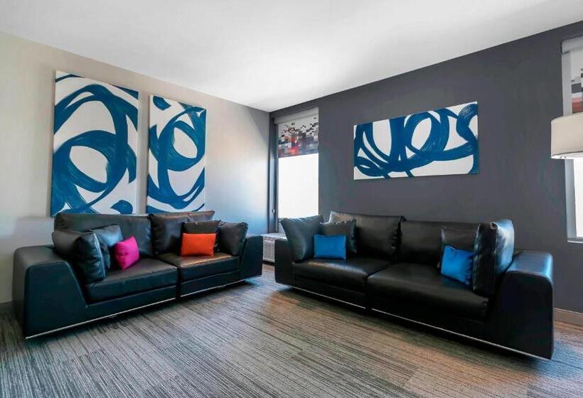 هتل Aloft Newport On The Levee