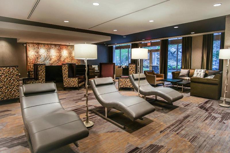 هتل Courtyard By Marriott Lenox Berkshires
