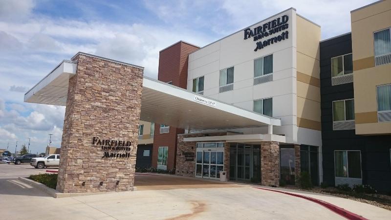 בית מלון כפרי Fairfield Inn & Suites By Marriott Cuero