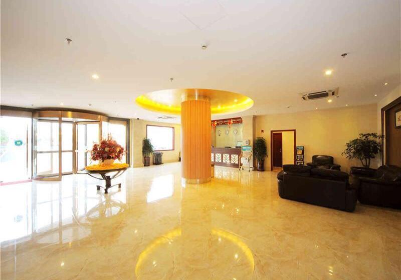 호텔 Greentree Inn Shanghai West Huaxia Road Metro Station Express