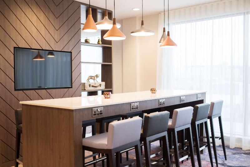 هتل Hampton By Hilton Aberdeen Airport