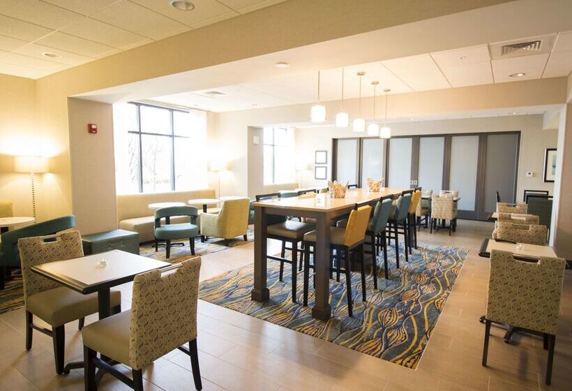 هتل Hampton Inn Decatur Mt. Zion