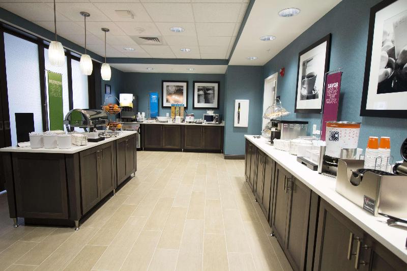 هتل Hampton Inn Decatur Mt. Zion