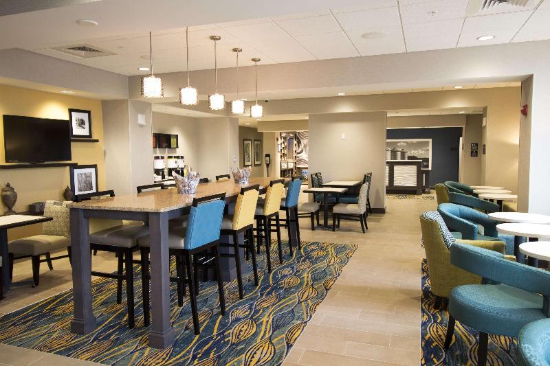 هتل Hampton Inn Decatur Mt. Zion
