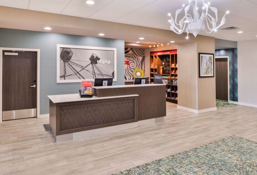 هتل Hampton Inn Emporia