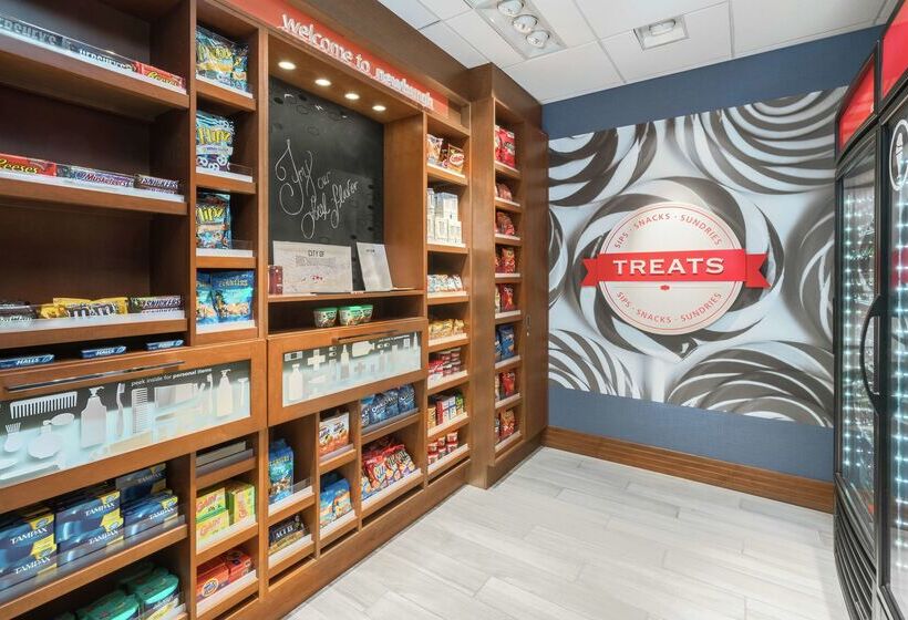 호텔 Hampton Inn & Suites Newburgh Stewart Airport