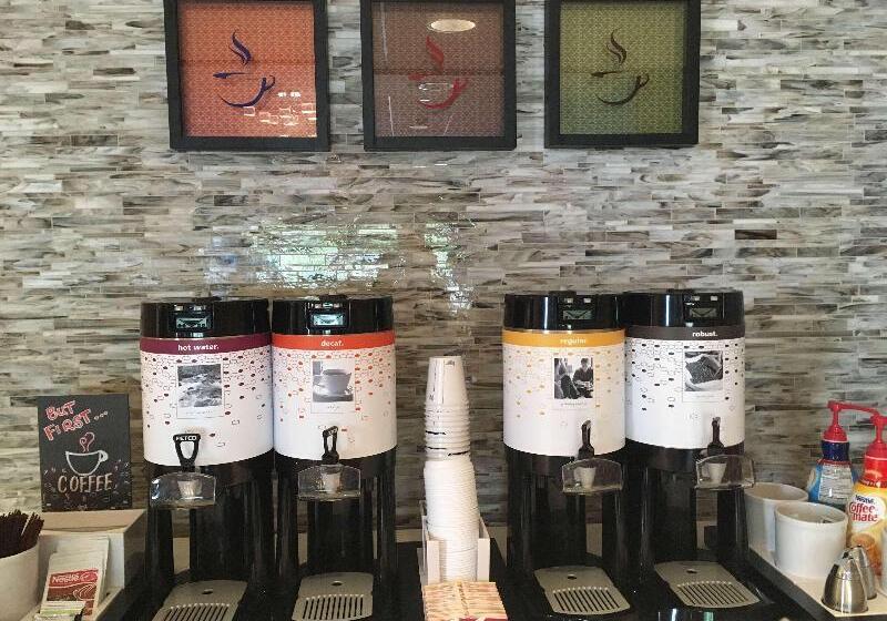 호텔 Hampton Inn & Suites Newburgh Stewart Airport