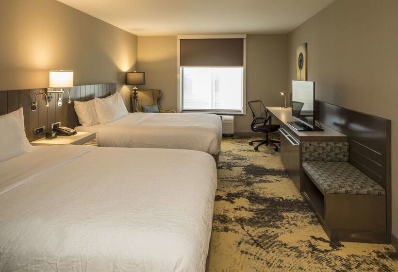 هتل Hilton Garden Inn Pittsburgh Airport