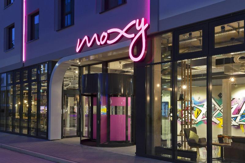 هتل Moxy Stuttgart Airport/messe