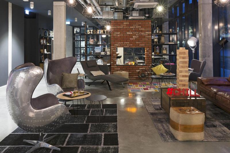 هتل Moxy Stuttgart Airport/messe