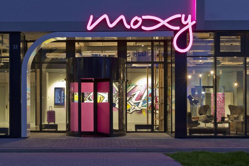 هتل Moxy Stuttgart Airport/messe