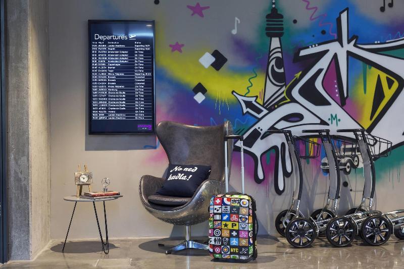 هتل Moxy Stuttgart Airport/messe