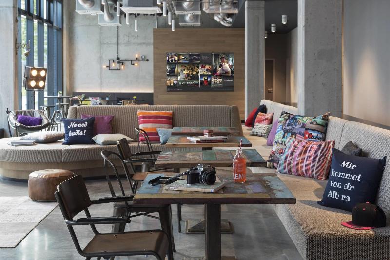 هتل Moxy Stuttgart Airport/messe