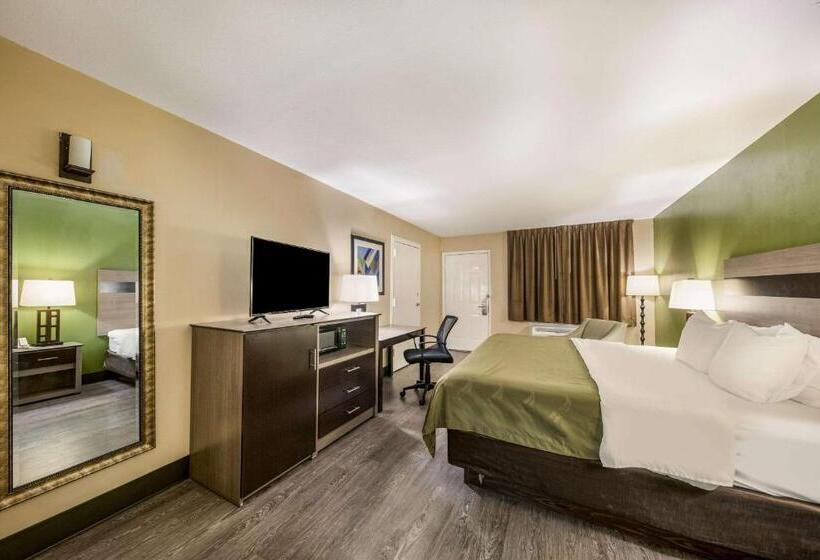 בית מלון כפרי Quality Inn & Suites Garland   East Dallas