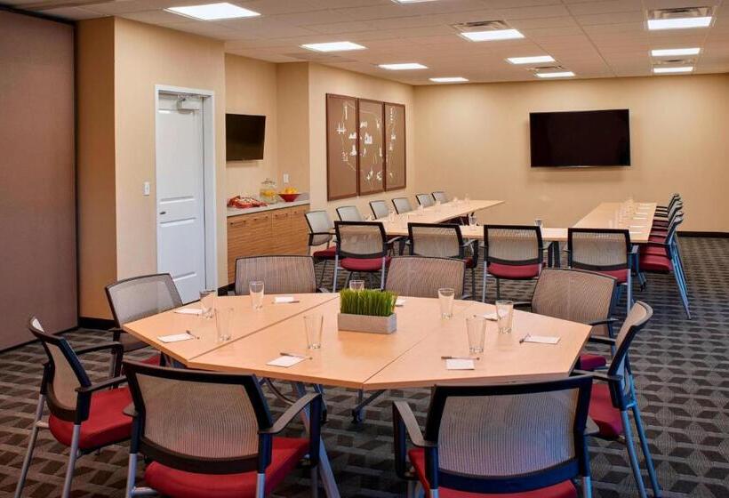 בית מלון כפרי Towneplace Suites By Marriott Richmond