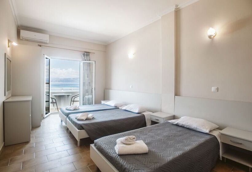 هتل Trabukos Beach Complex