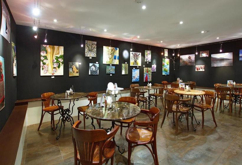 ホテル Nevsky Art Hall