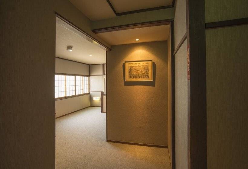 مسافرخانه Kusatsu Onsen Eidaya