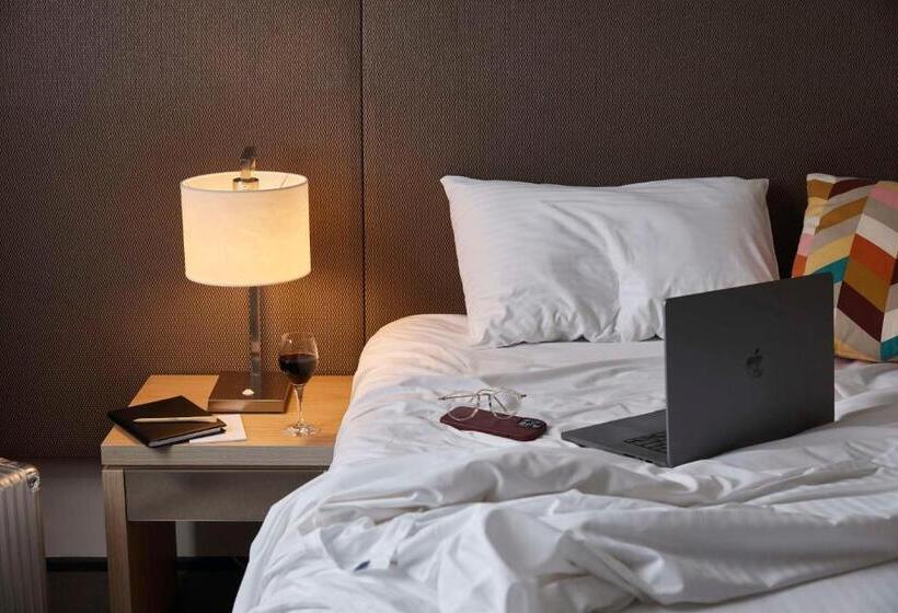 בית מלון כפרי Atura Dandenong