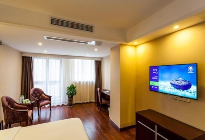 Отель Greentree Inn Chengdu Hightech Development West Zone Shidai Tian Street Express