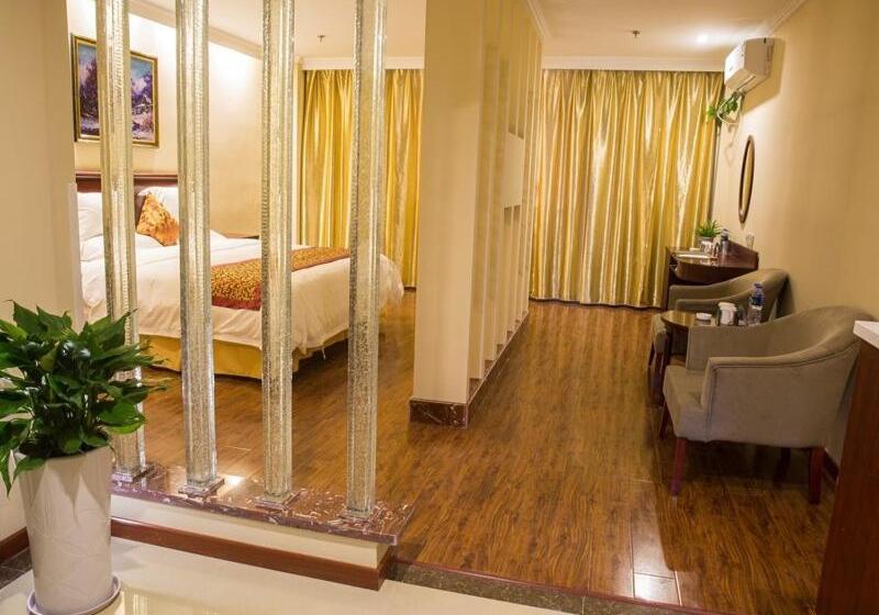 ホテル Greentree Inn Jiangsu Suzhou Changshu Fuchunjiang International Qipeicheng Road Express