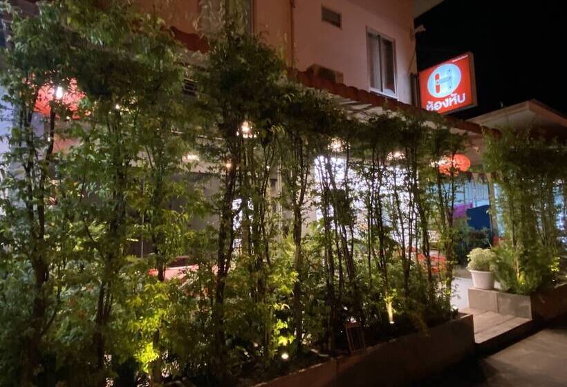 هتل Honghub Sakon