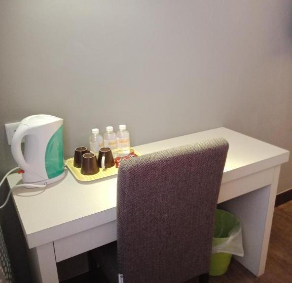 Lemon8 Hotel Apartment