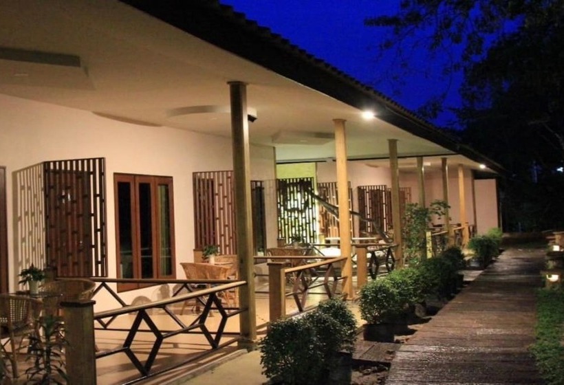 فندق Poohbar Resort & Lotusdive