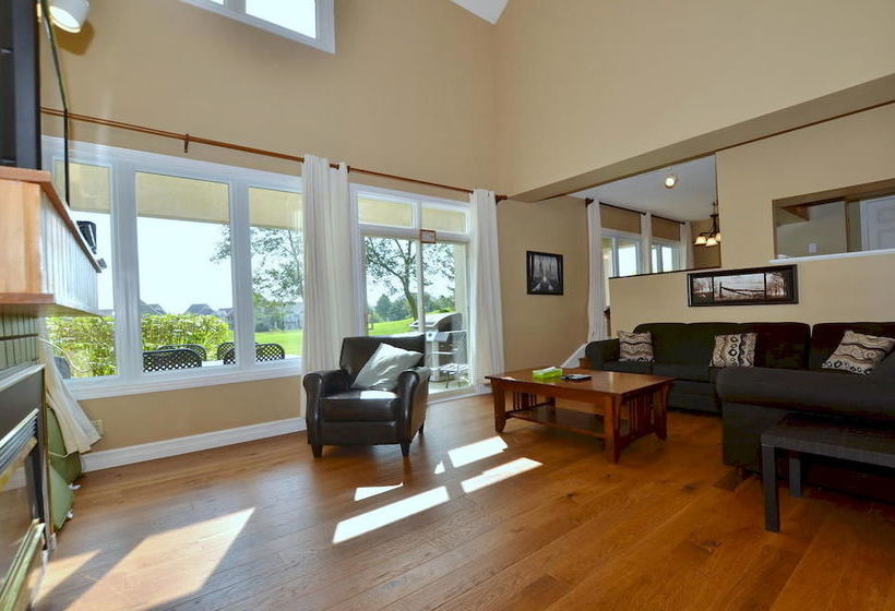 Отель The Lodges At Blue Mountain - Wintergreen Condos