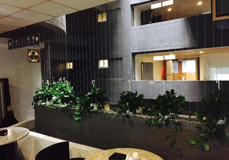 هتل 慶城商旅urbanone