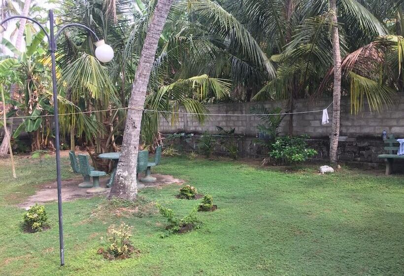 پانسیون Jurys Bungalow