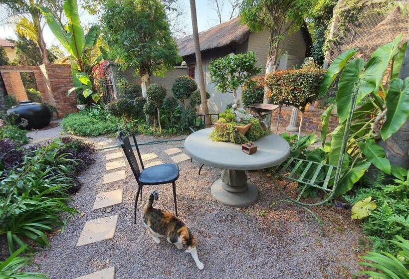 Waterhouse Guest Lodge In Waterkloof